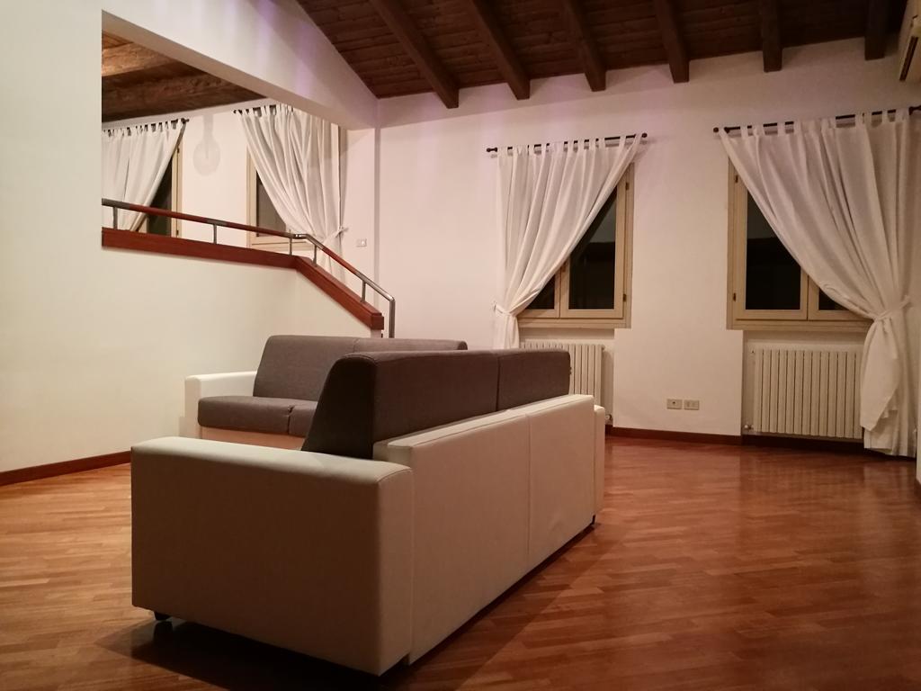 Farolfi Apartments Pepoli โบโลญญา ภายนอก รูปภาพ