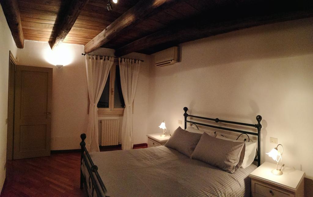 Farolfi Apartments Pepoli โบโลญญา ภายนอก รูปภาพ