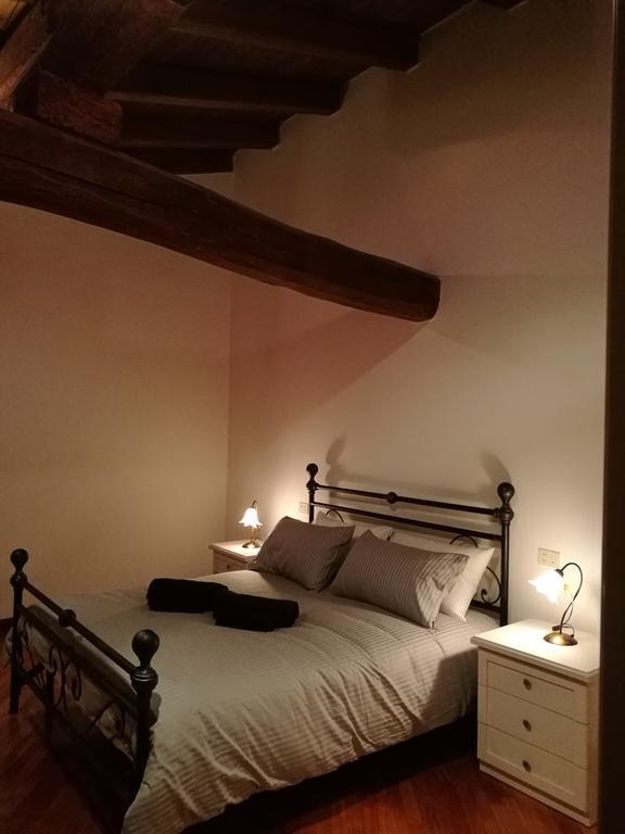 Farolfi Apartments Pepoli โบโลญญา ภายนอก รูปภาพ